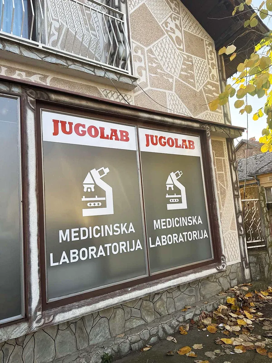 Ugaona reklama JUGOLAB laboratorija
