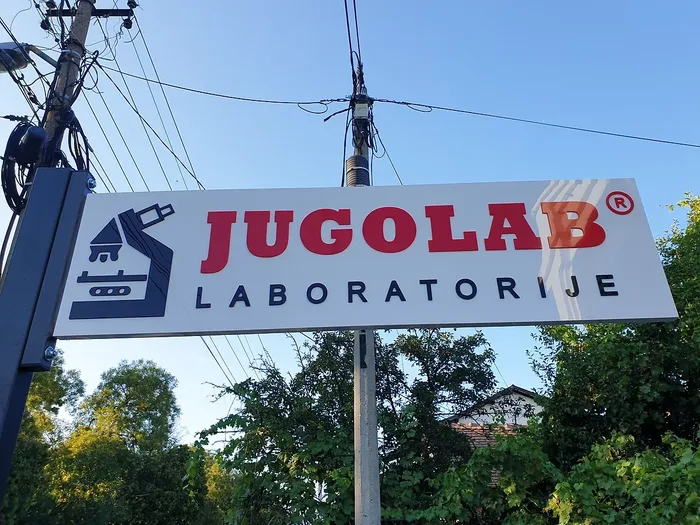 Reklamna tabla JUGOLAB Laboratorije