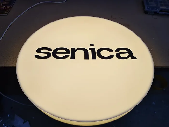 Light box senica ugašen